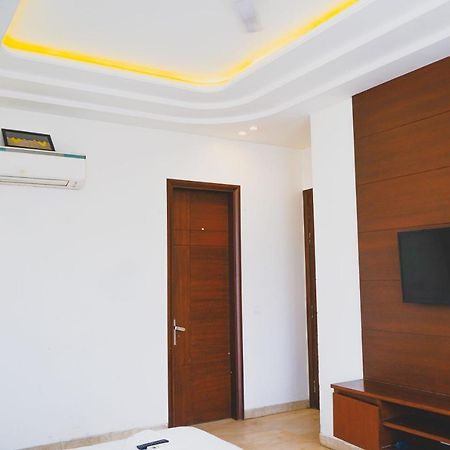 Hotel Ls 21 Badshahpur Екстериор снимка